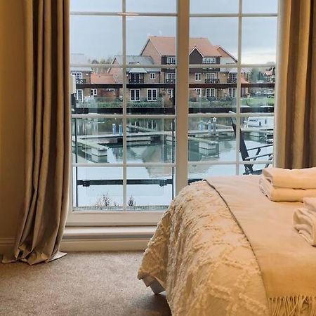 Waterside Townhouse With Balcony And Marina View Apartment Skellingthorpe Luaran gambar